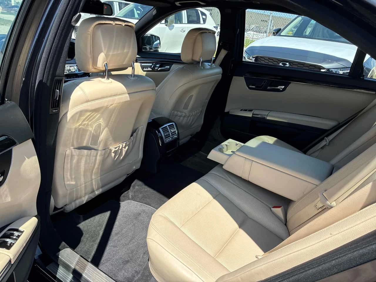 Mercedes-Benz S 350 * CARFAX * ОПЦИЯ ЗА ФИНАНСИРАНЕ, снимка 13 - Автомобили и джипове - 55434062
