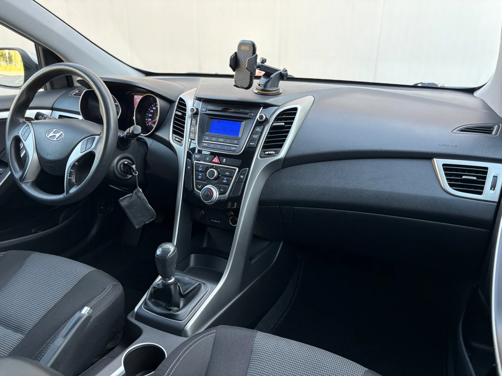 Hyundai I30 1.6 CRDI , снимка 6 - Автомобили и джипове - 55581893