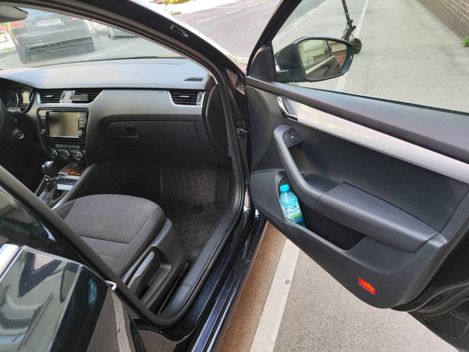 Skoda Octavia Комби, снимка 2 - Автомобили и джипове - 56274407