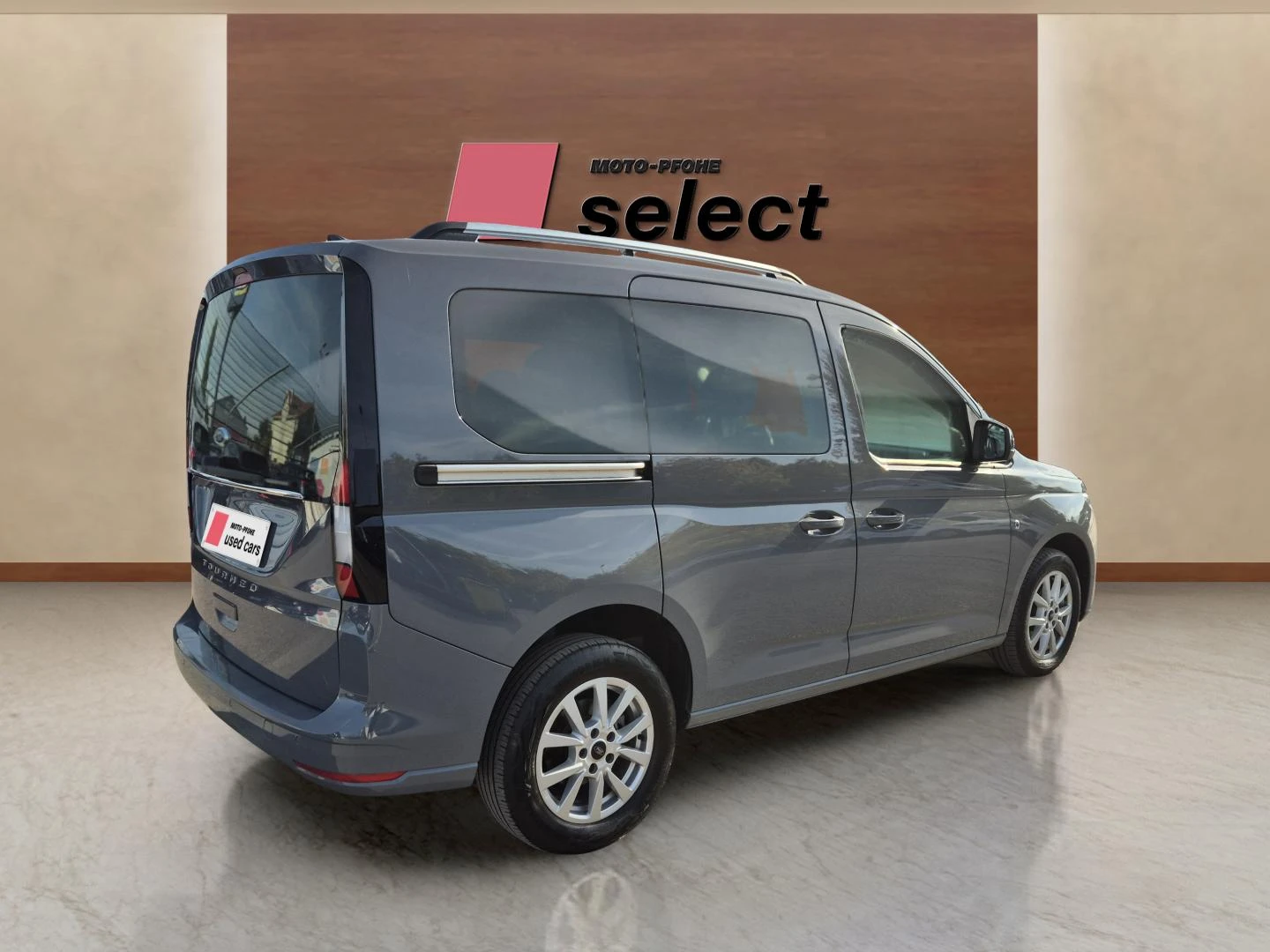 Ford Connect 1.5, снимка 5 - Автомобили и джипове - 56586776