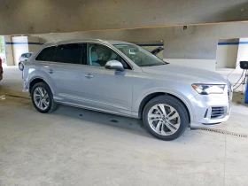 ������ Audi Q7