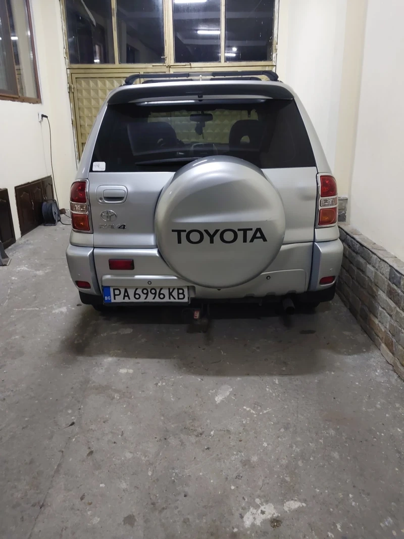 Toyota Rav4 2.0, снимка 3 - Автомобили и джипове - 48491223