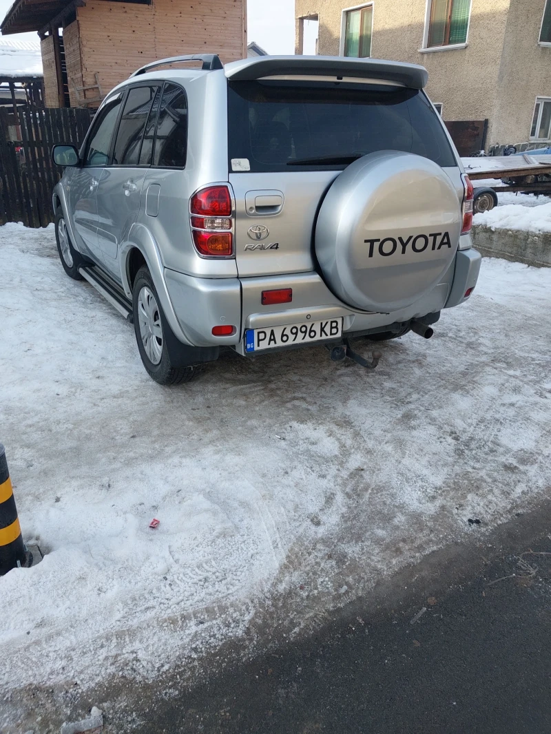 Toyota Rav4 2.0, снимка 9 - Автомобили и джипове - 48491223