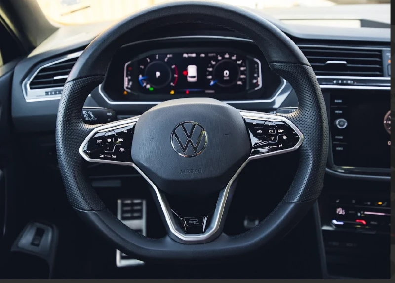 VW Tiguan R-LINE BLACK All Space , снимка 6 - Автомобили и джипове - 51436067