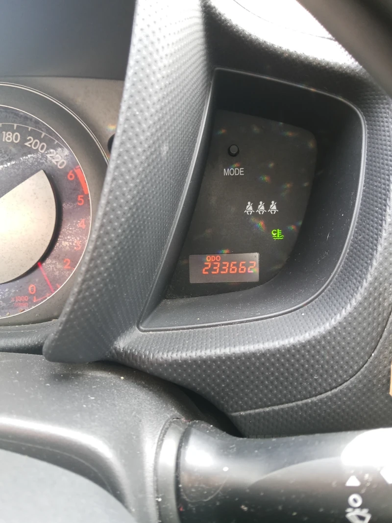 Toyota Urban Cruiser, снимка 6 - Автомобили и джипове - 53401868