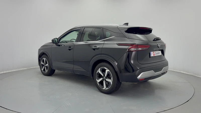 Nissan Qashqai, снимка 6 - Автомобили и джипове - 53509095