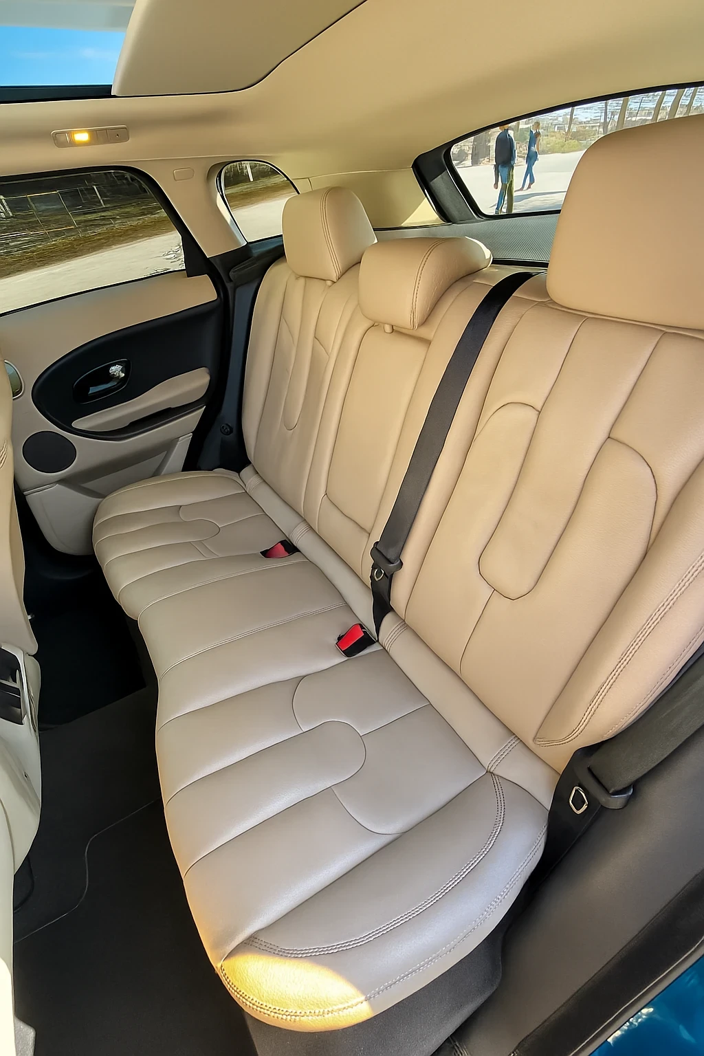 Land Rover Range Rover Evoque 2.0 240 к.с. 4х4  * Налична сервизна,  - изображение 9