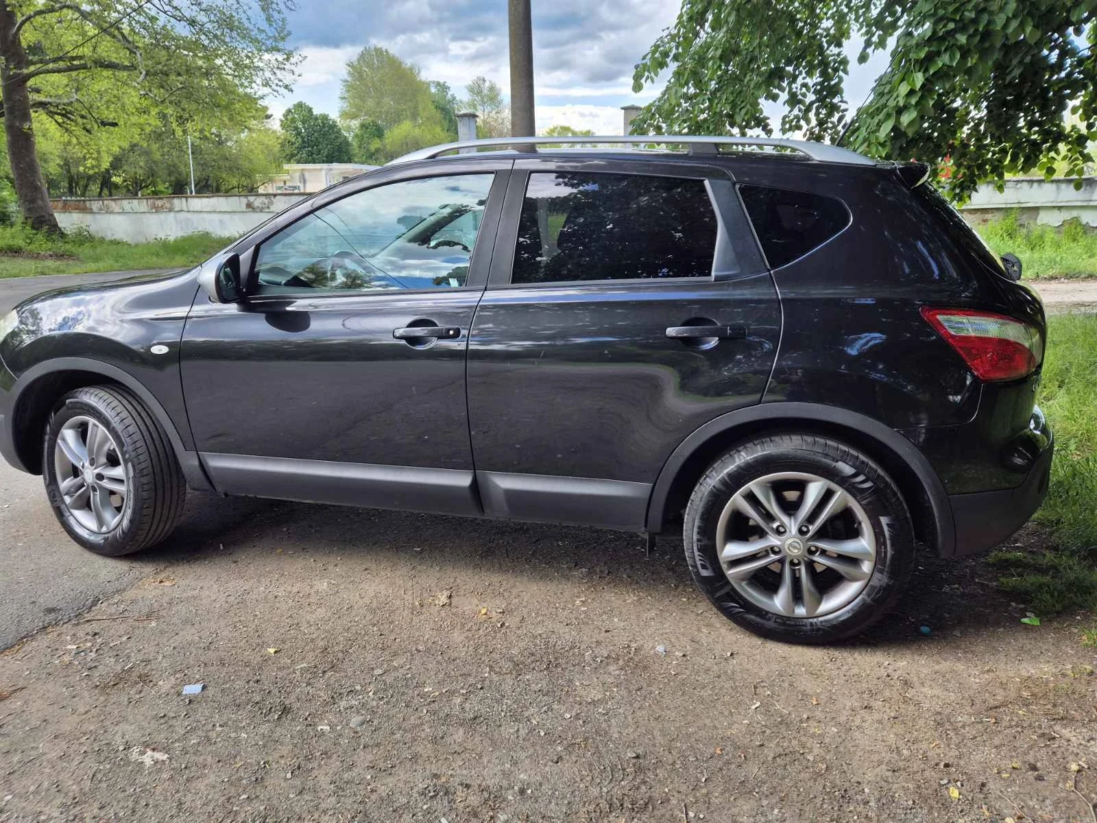 Nissan Qashqai 2.0 FACElIFt ToP, снимка 8 - Автомобили и джипове - 53890018