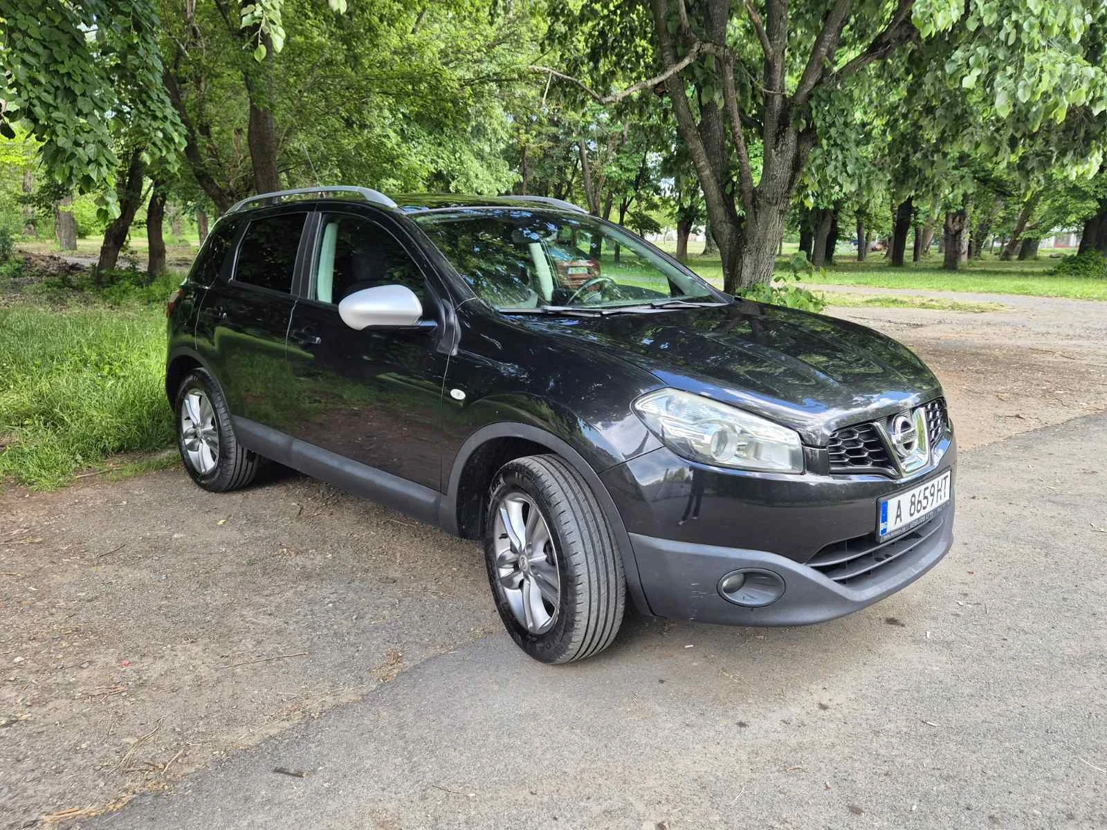 Nissan Qashqai 2.0 FACElIFt ToP, снимка 2 - Автомобили и джипове - 53890018
