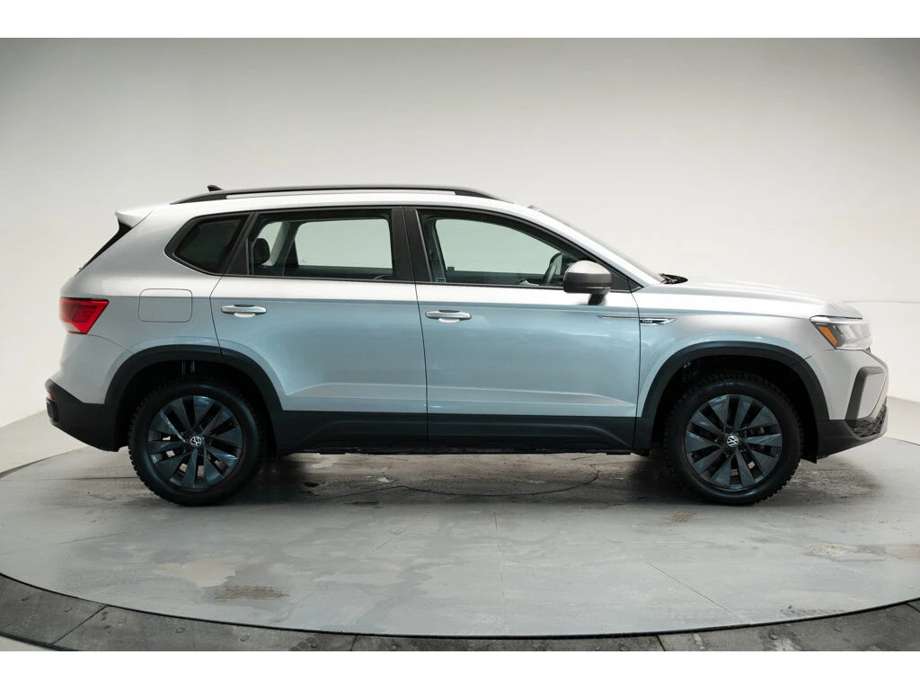 VW Taos TRENDLINE, снимка 3 - Автомобили и джипове - 54017139