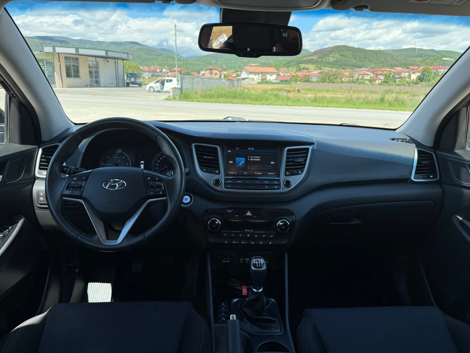 Hyundai Tucson 1.7CRDi, снимка 8 - Автомобили и джипове - 54596481