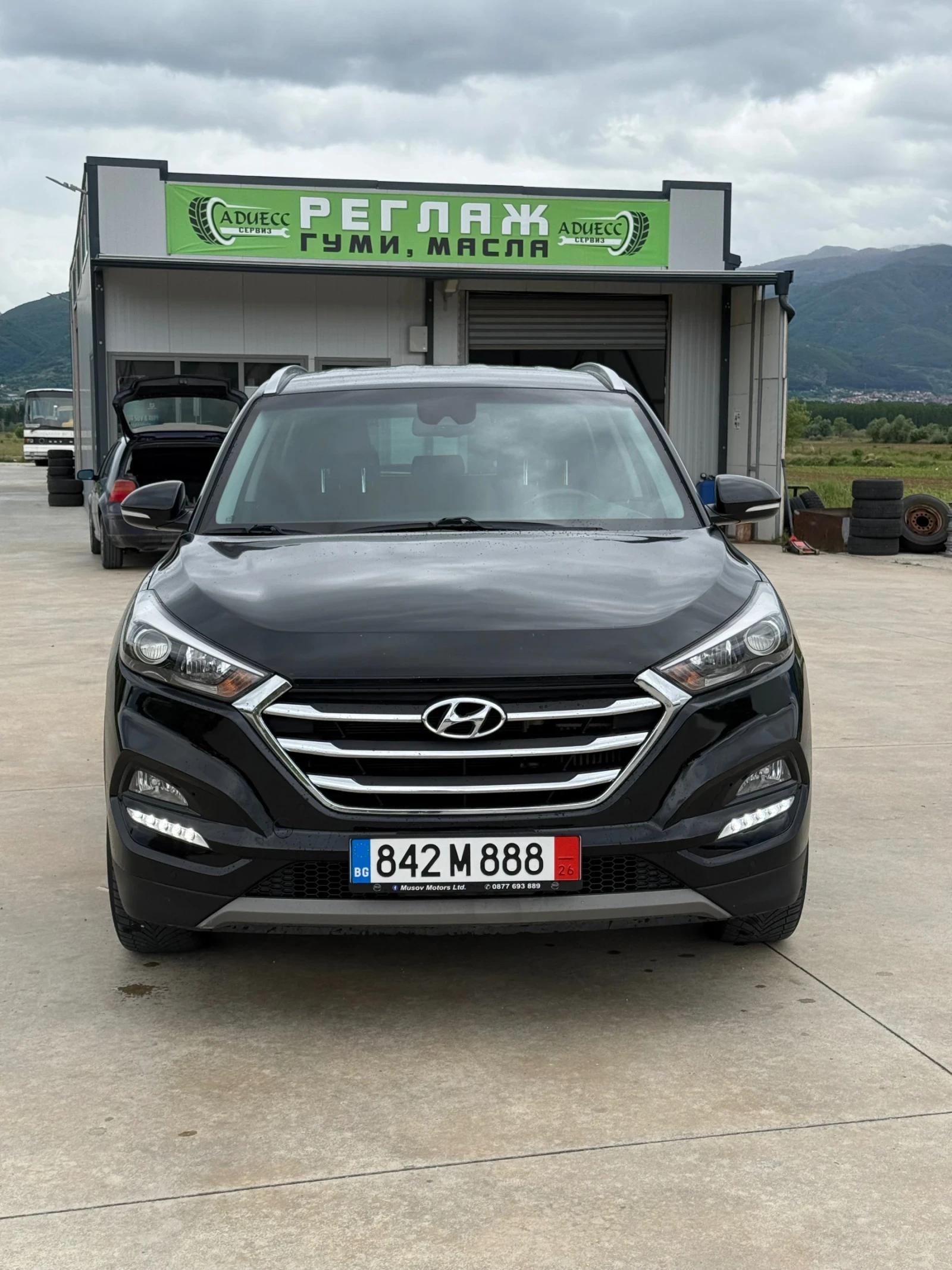 Hyundai Tucson 1.7CRDi, снимка 3 - Автомобили и джипове - 54658123