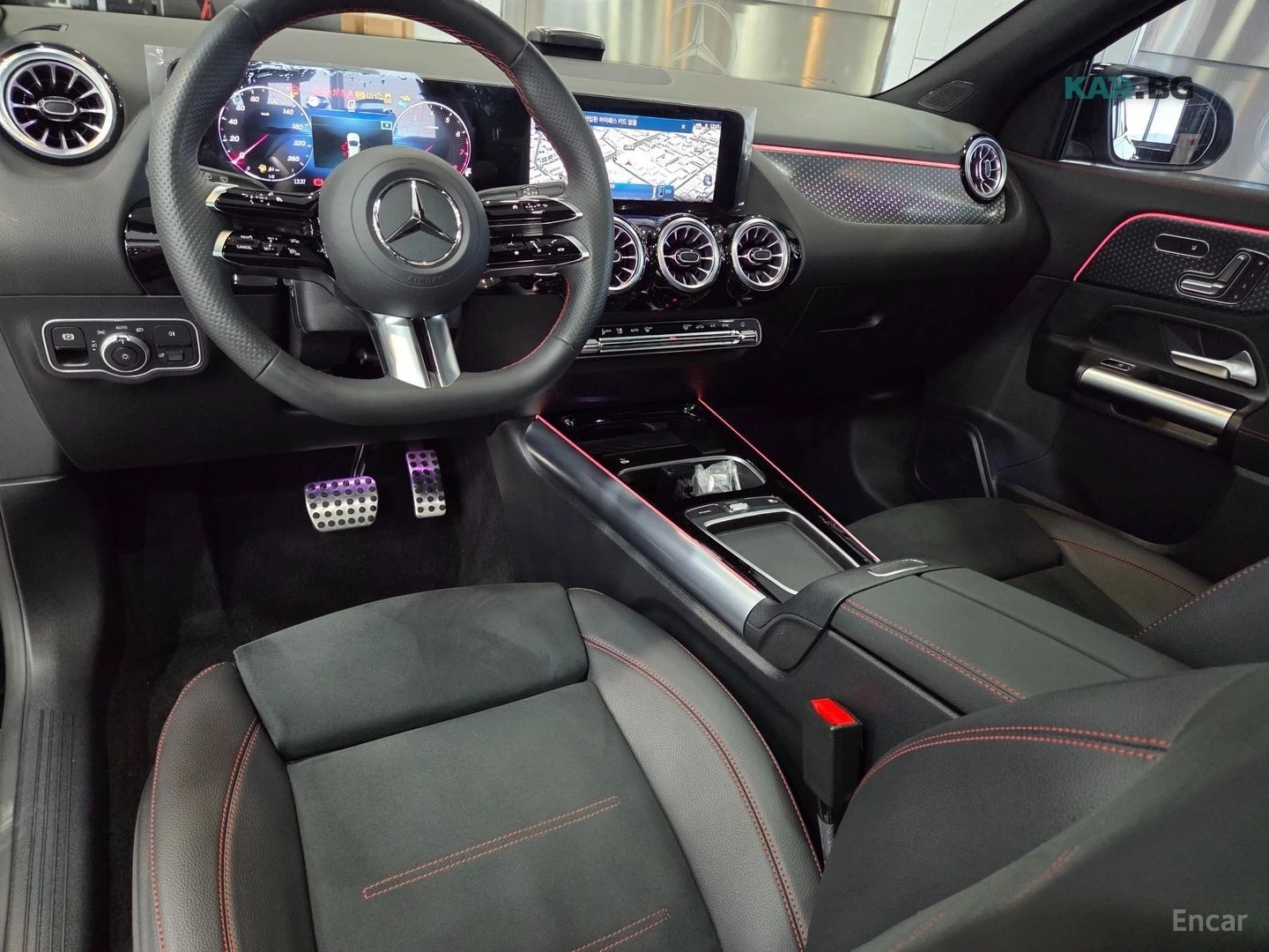 Mercedes-Benz GLA 250 4MATIC/360 VIEW/LANE DEPARTURE/DRIVER ASSIST, снимка 10 - Автомобили и джипове - 54850565