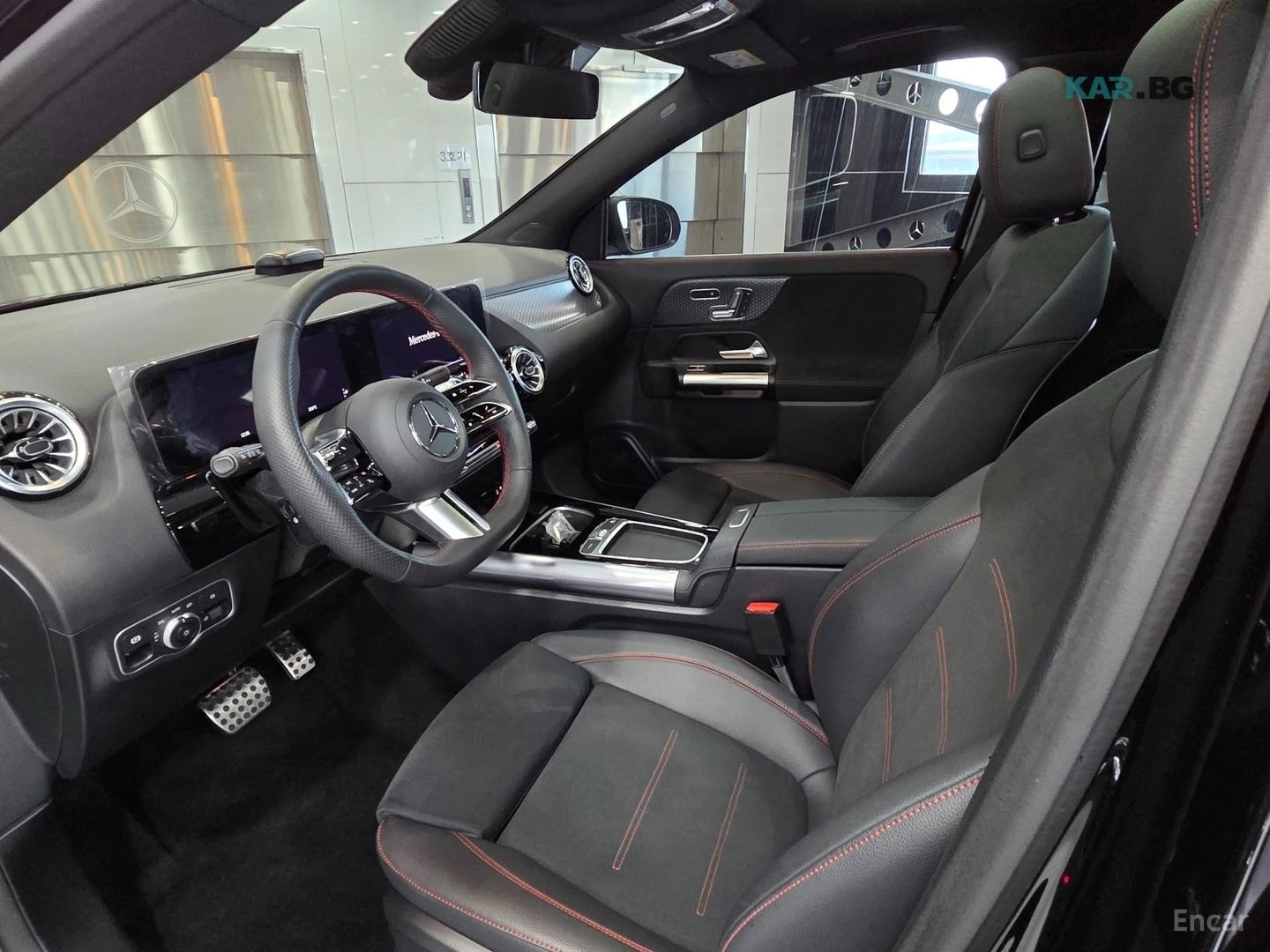 Mercedes-Benz GLA 250 4MATIC/360 VIEW/LANE DEPARTURE/DRIVER ASSIST, снимка 11 - Автомобили и джипове - 54850565