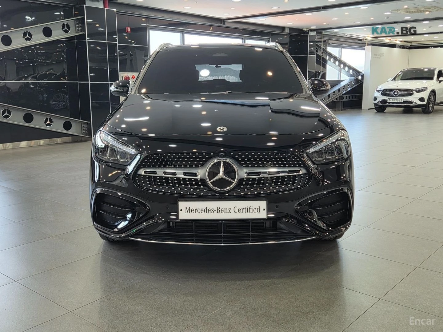 Mercedes-Benz GLA 250 4MATIC/360 VIEW/LANE DEPARTURE/DRIVER ASSIST, снимка 2 - Автомобили и джипове - 54850565