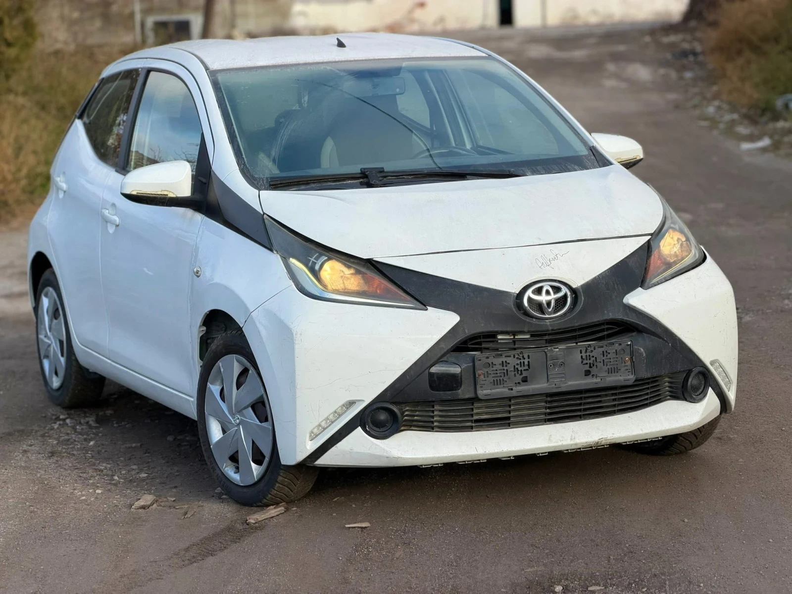 Toyota Rav4 1.0i, снимка 2 - Автомобили и джипове - 54864939