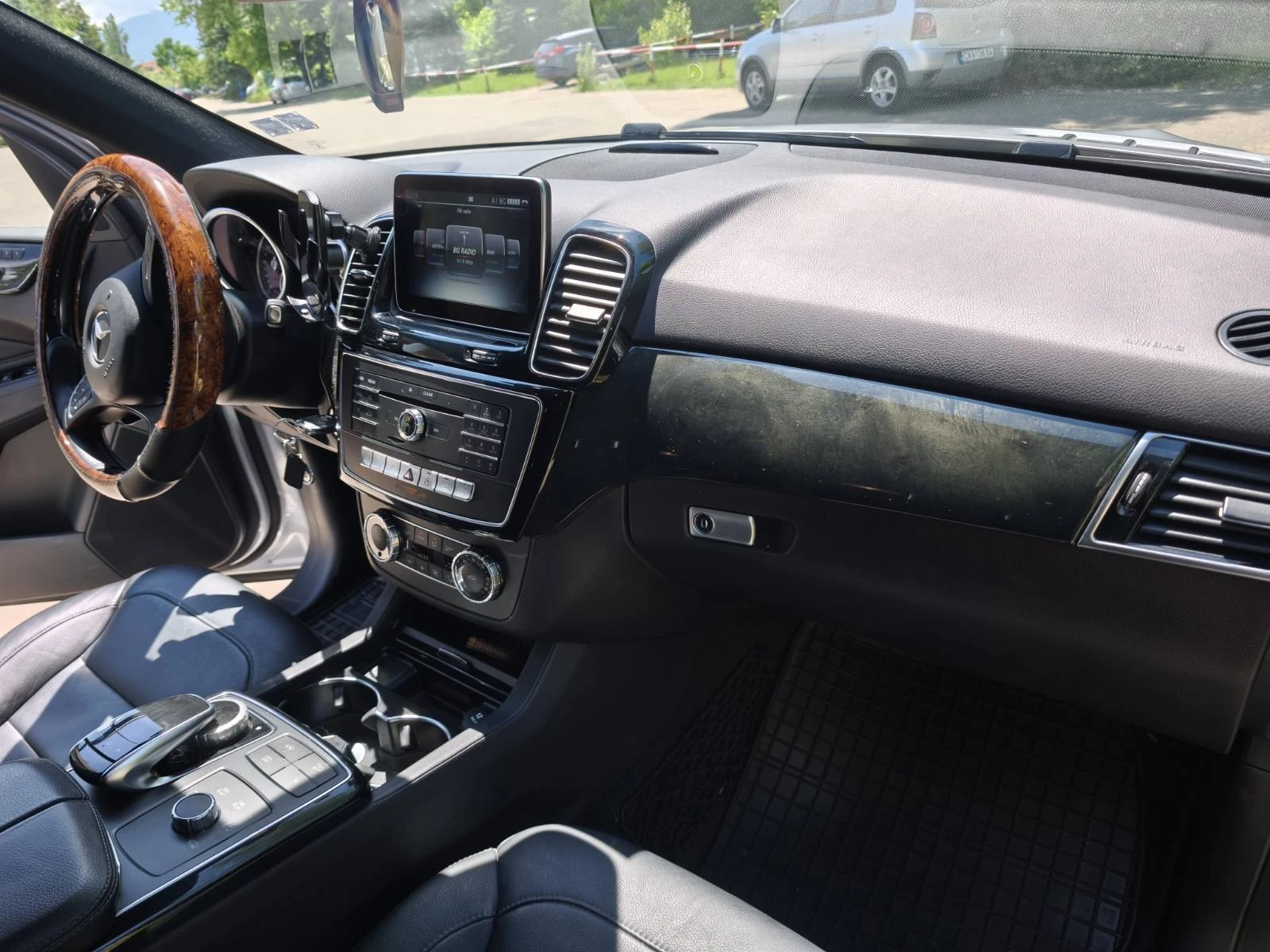 Mercedes-Benz GLE 350 4MATIC, снимка 2 - Автомобили и джипове - 54866383