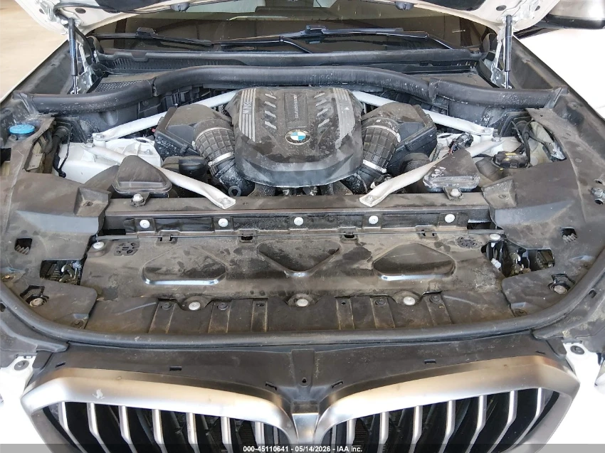 BMW X5 M50I / XDRIVE / DISTRONIC / HUD / HARMAN / МАСАЖ, снимка 9 - Автомобили и джипове - 55406194