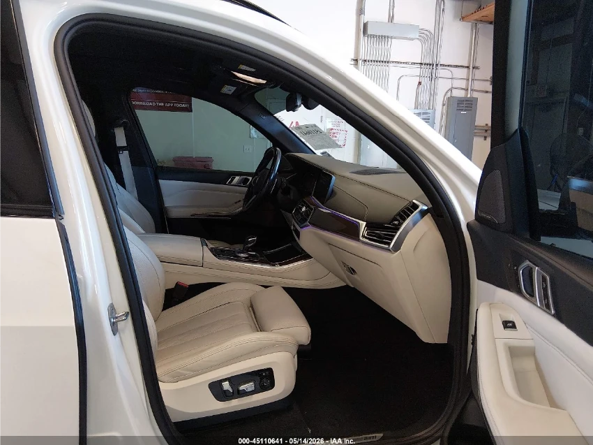 BMW X5 M50I / XDRIVE / DISTRONIC / HUD / HARMAN / МАСАЖ, снимка 7 - Автомобили и джипове - 55406194