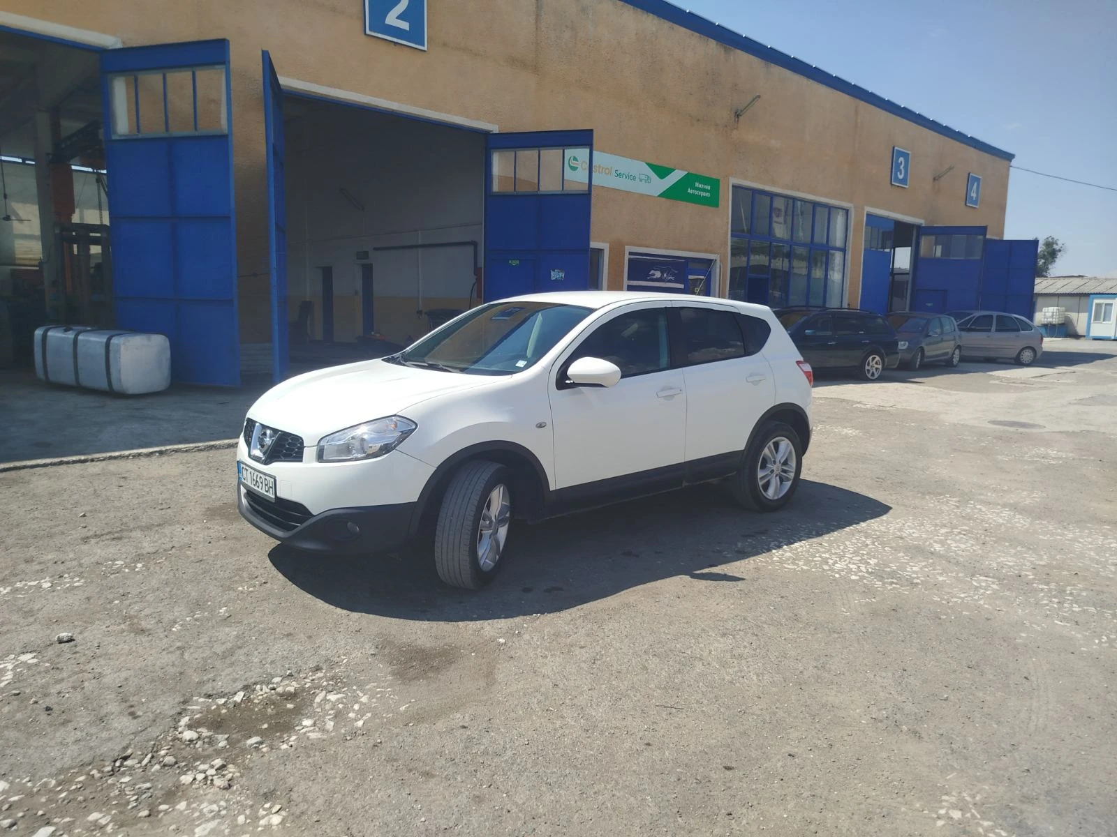 Nissan Qashqai, снимка 10 - Автомобили и джипове - 55833071