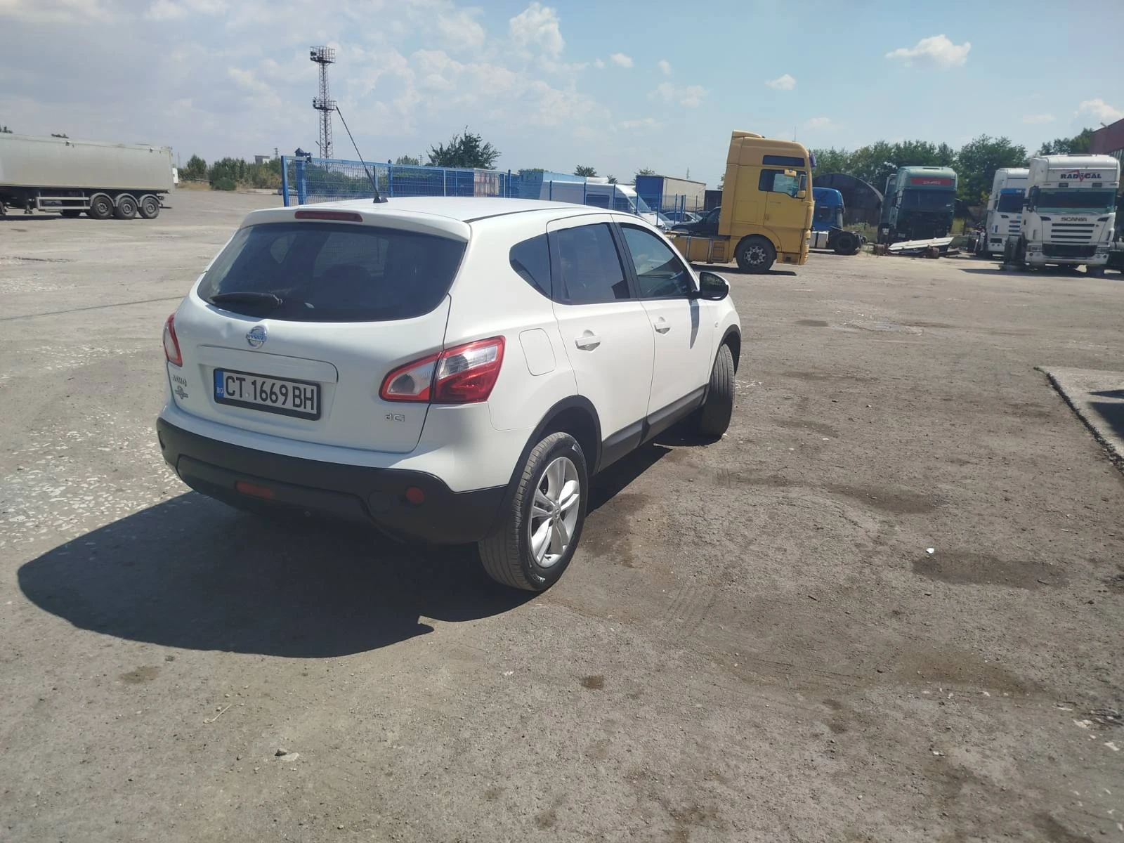 Nissan Qashqai, снимка 6 - Автомобили и джипове - 55833071