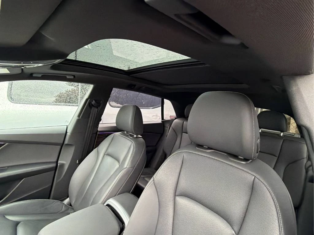 Audi Q8 Technik 55 TFSI* CARFAX* ����� �� �����������*  | Mobile.bg � ����������� 9