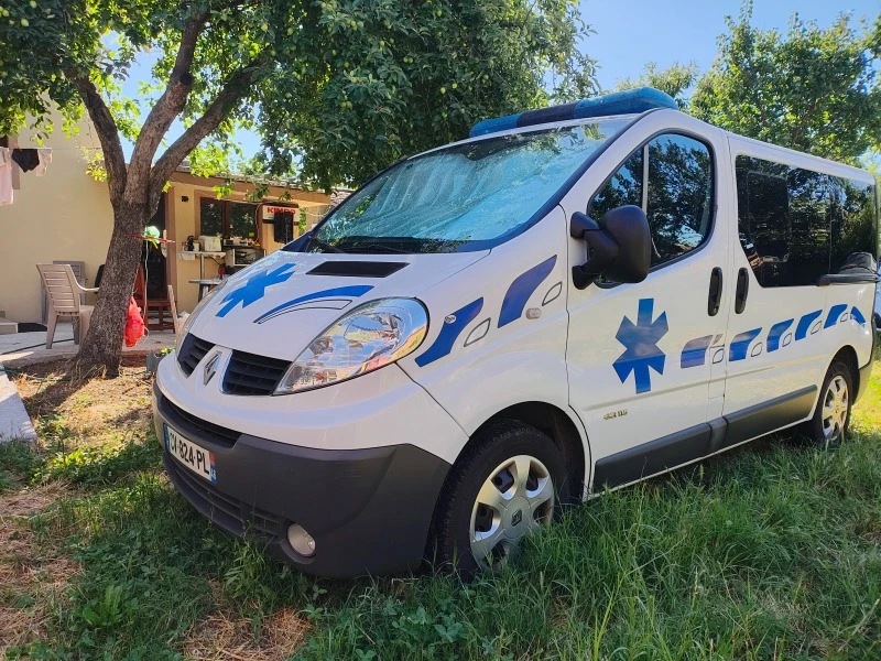 Renault Trafic 115 dci, снимка 1 - Бусове и автобуси - 47473785