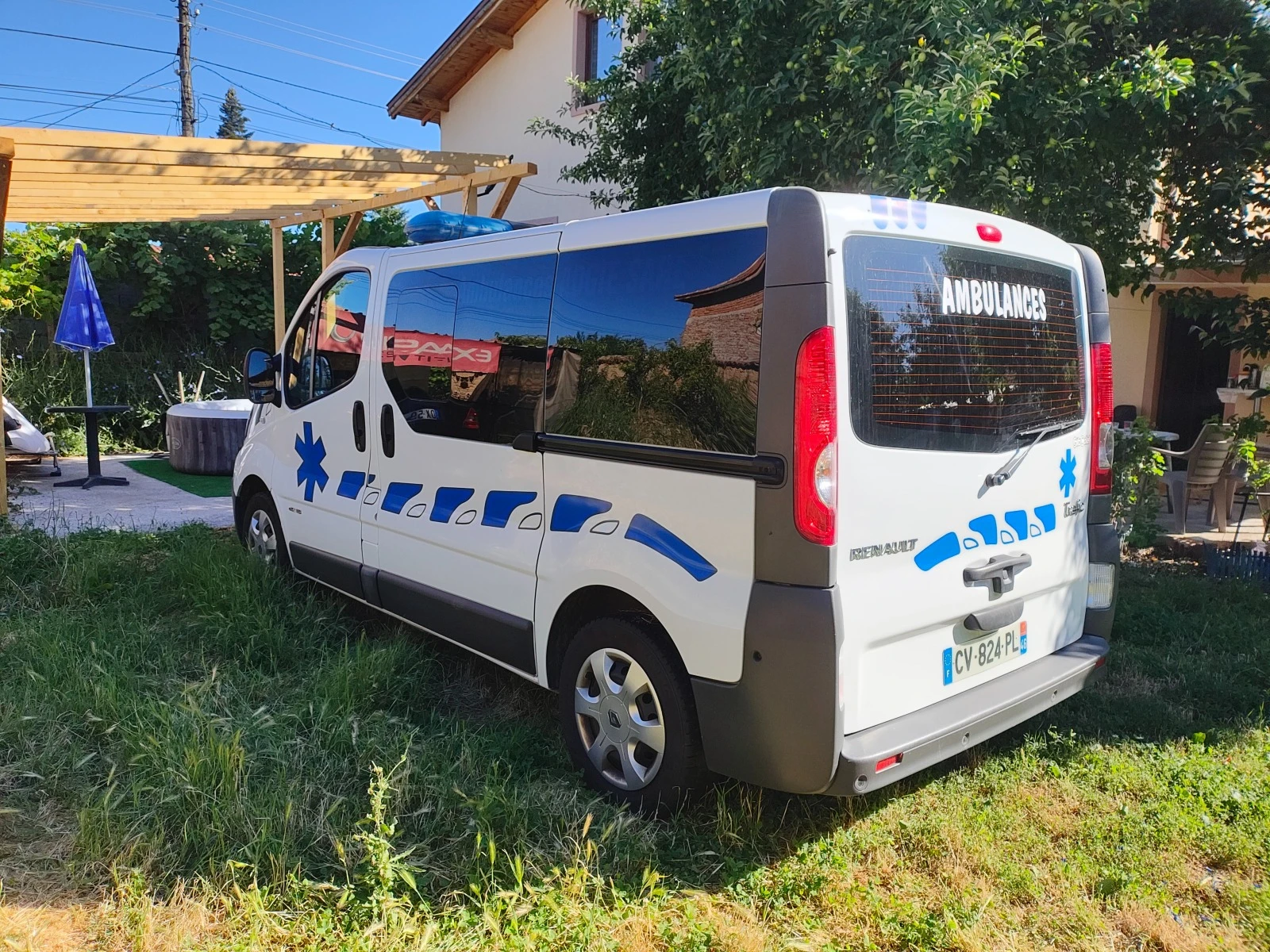 Renault Trafic 115 dci - изображение 2