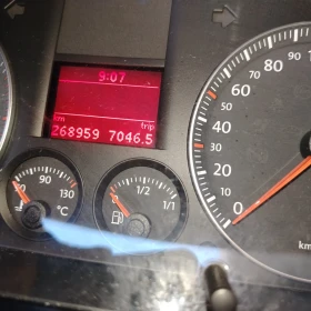 VW Touran 1.9 TDI, снимка 12