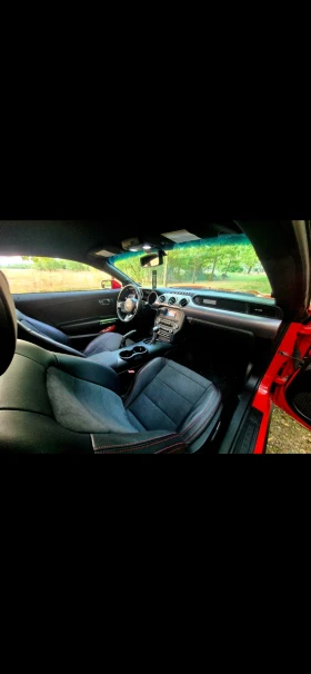 Ford Mustang 5.0 GT / V8, снимка 9