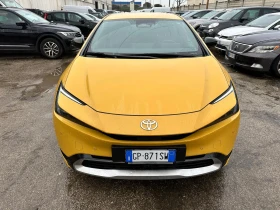 Toyota Prius 2.0h 223к.с Plug In Hybrid 11000км.