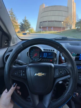 Chevrolet Aveo Хечбек, снимка 12