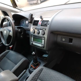 VW Touran 1.9 TDI - 2250 € / 4400.62 лв. - 38062122 3