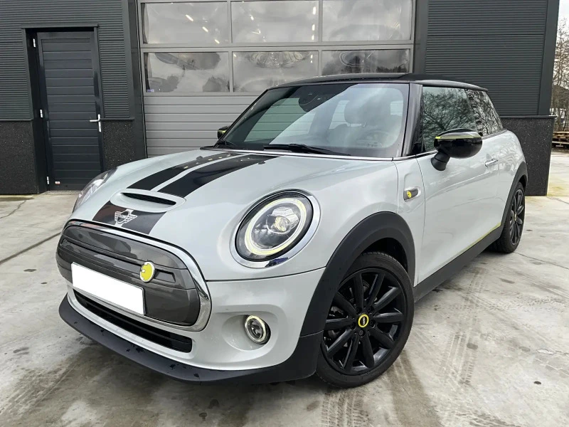 Mini Cooper SE* LED* Pano* Камера* Термопомпа* Apple Carplay* , снимка 1 - Автомобили и джипове - 45249318