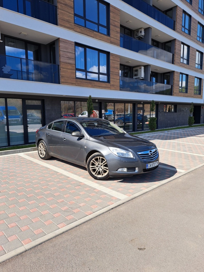 Opel Insignia 1.6T/LPG, снимка 1 - Автомобили и джипове - 46118743