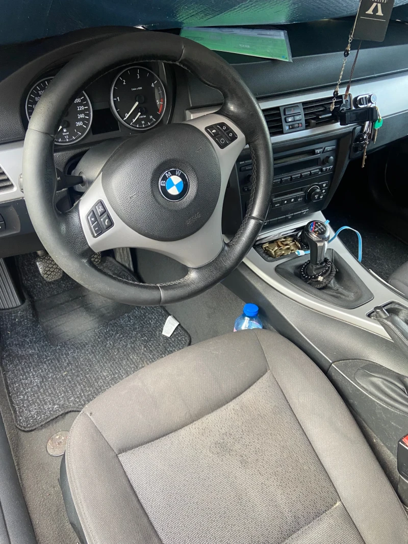 BMW 320, снимка 12 - Автомобили и джипове - 47146307