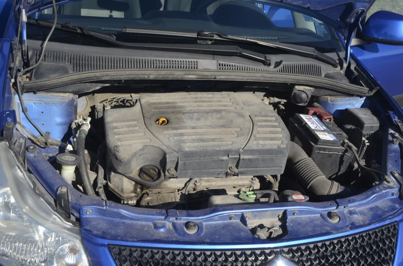 Suzuki SX4, снимка 17 - Автомобили и джипове - 47841729