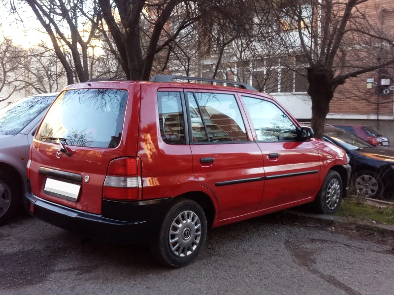 Mazda Demio 4 лит./100 км. КЛИМАТИК / ЖЕЛЕЗЕН !, снимка 7 - Автомобили и джипове - 48605129