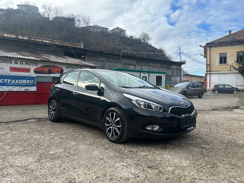 Kia Ceed 1.4i-100к.с-ИТАЛИЯ!, снимка 1 - Автомобили и джипове - 48647786