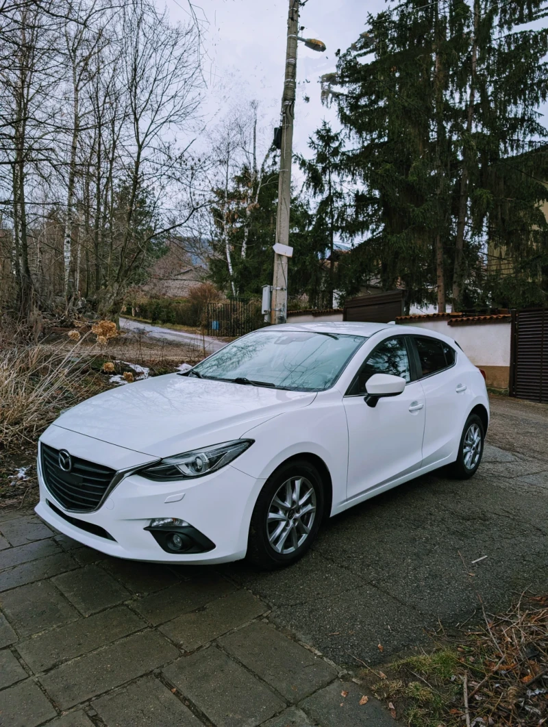 Mazda 3 Skyactiv, снимка 1 - Автомобили и джипове - 49305760