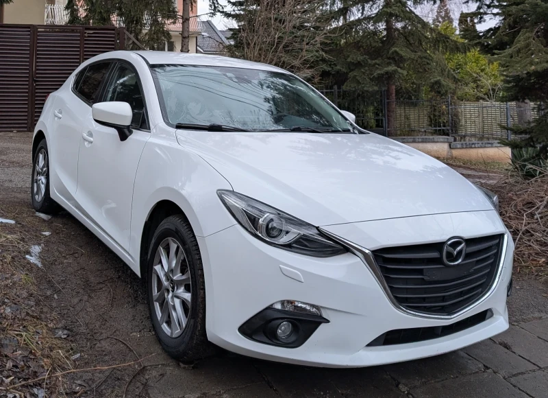 Mazda 3 Skyactiv, снимка 2 - Автомобили и джипове - 49305760