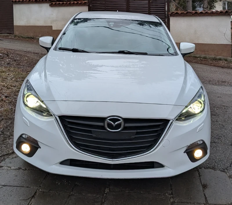 Mazda 3 Skyactiv, снимка 3 - Автомобили и джипове - 49305760