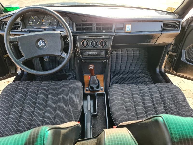 Mercedes-Benz 190 2.0D 72кс., снимка 3 - Автомобили и джипове - 52711057
