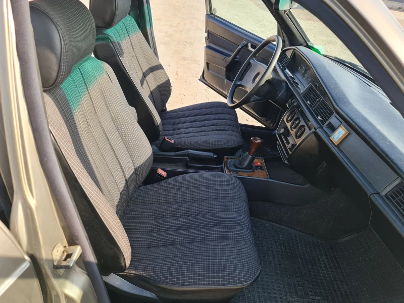 Mercedes-Benz 190 2.0D 72кс., снимка 5 - Автомобили и джипове - 52711057