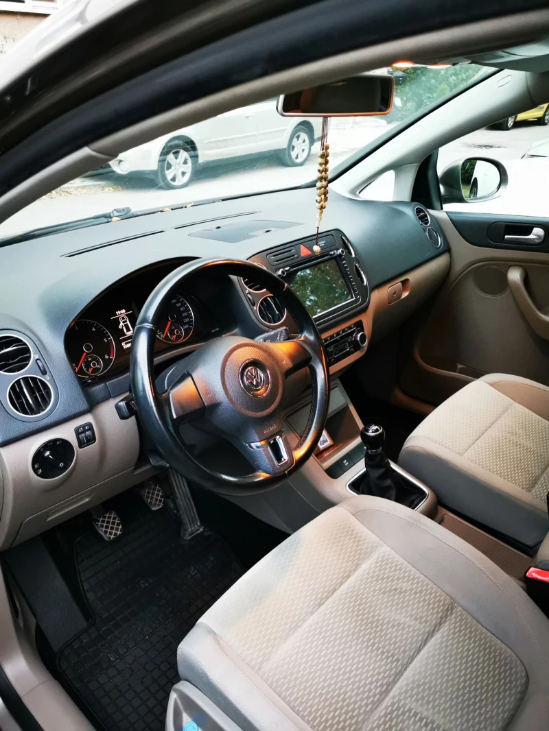 VW Golf Plus, снимка 5 - Автомобили и джипове - 51906429