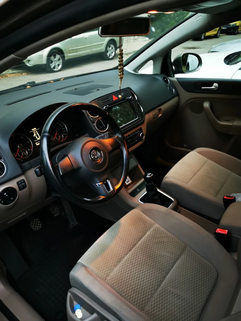 VW Golf Plus, снимка 10 - Автомобили и джипове - 51906429