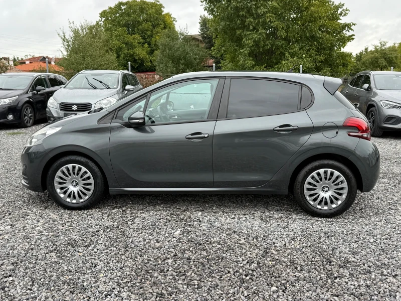 Peugeot 208 Facelift 1.6HDI /EU6/Нови зимни гуми/Нов ангренаж, снимка 5 - Автомобили и джипове - 51955807