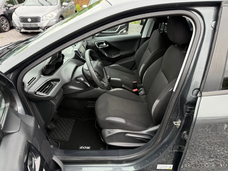 Peugeot 208 Facelift 1.6HDI /EU6/Нови зимни гуми/Нов ангренаж, снимка 11 - Автомобили и джипове - 51955807