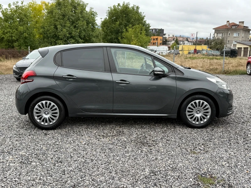Peugeot 208 Facelift 1.6HDI /EU6/Нови зимни гуми/Нов ангренаж, снимка 4 - Автомобили и джипове - 51955807