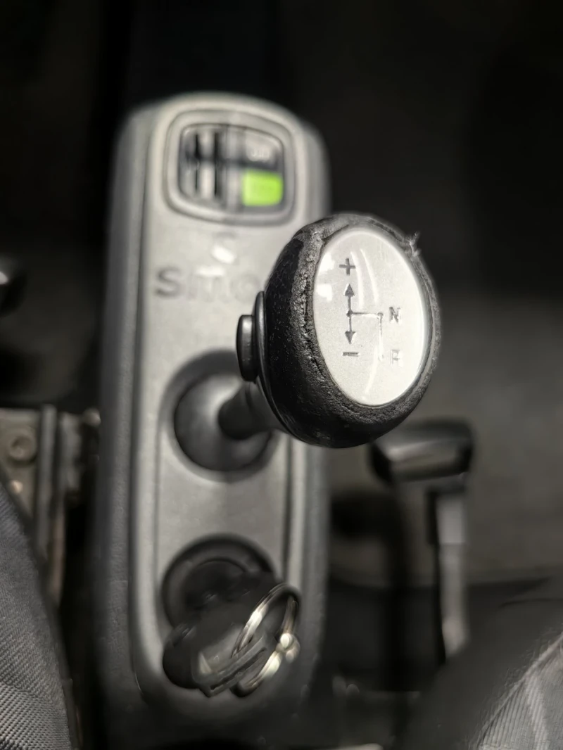 Smart Fortwo, снимка 13 - Автомобили и джипове - 52565282